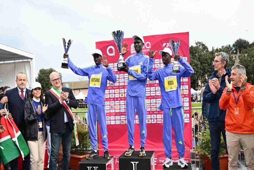 Maratona di Roma: 28mila corridori e una vittoria keniota da incorniciare
