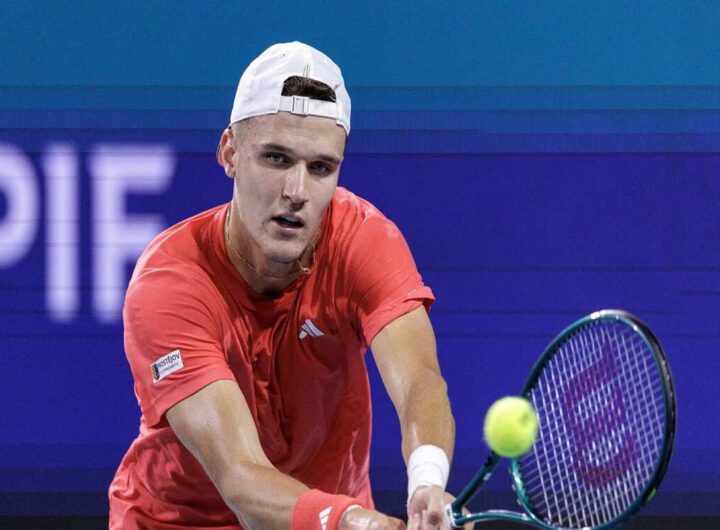 Mensik sorprende Djokovic e trionfa nel Masters 1000 di Miami
