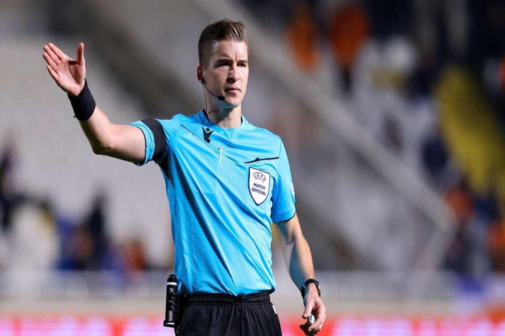 Nations League: l'arbitro francese Letexier pronto per la sfida Italia-Germania