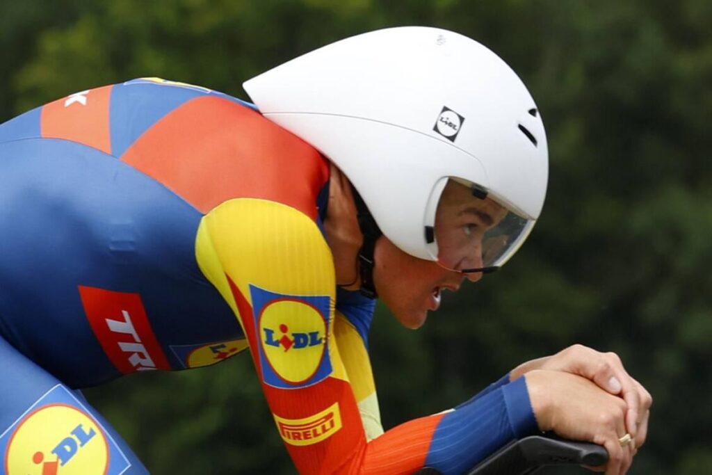 Pedersen trionfa nella sesta tappa della Parigi-Nizza: un successo da ricordare