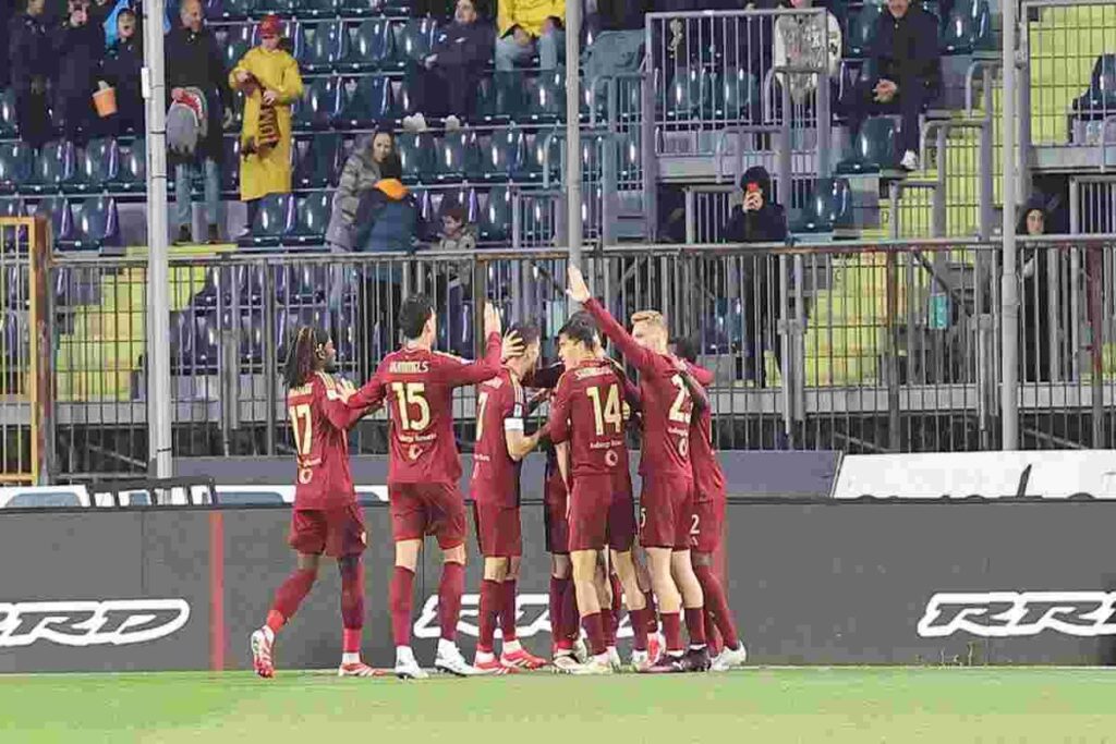 Roma conquista la vittoria con un gol lampo di Soulé a Empoli