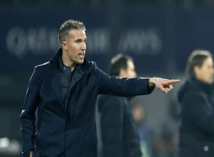 Van Persie: l'Inter ha il potenziale per un miracolo in Champions