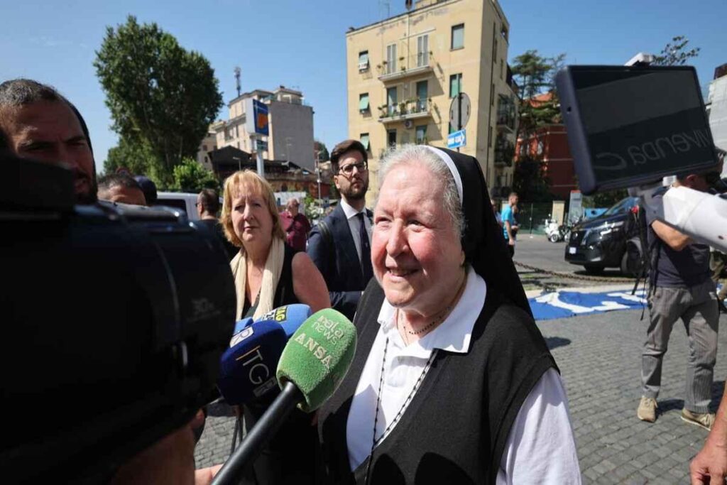 Addio a suor Paola, la tifosa della Lazio che ha conquistato il cuore della tv