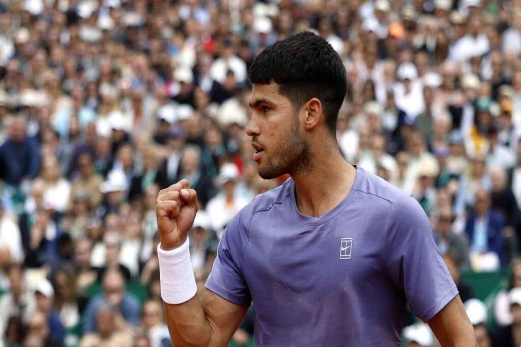 Alcaraz conquista la finale di Montecarlo dopo la vittoria su Davidovich Fokina