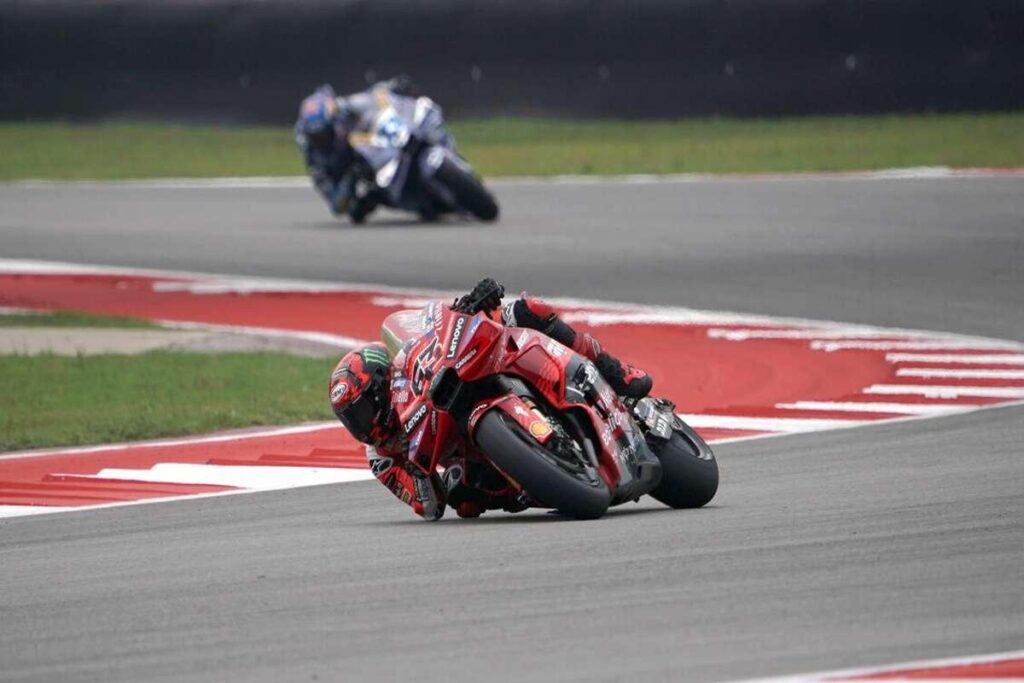 Bagnaia si prepara alla sfida in Qatar: 'Mi sento bene e pronto a combattere'