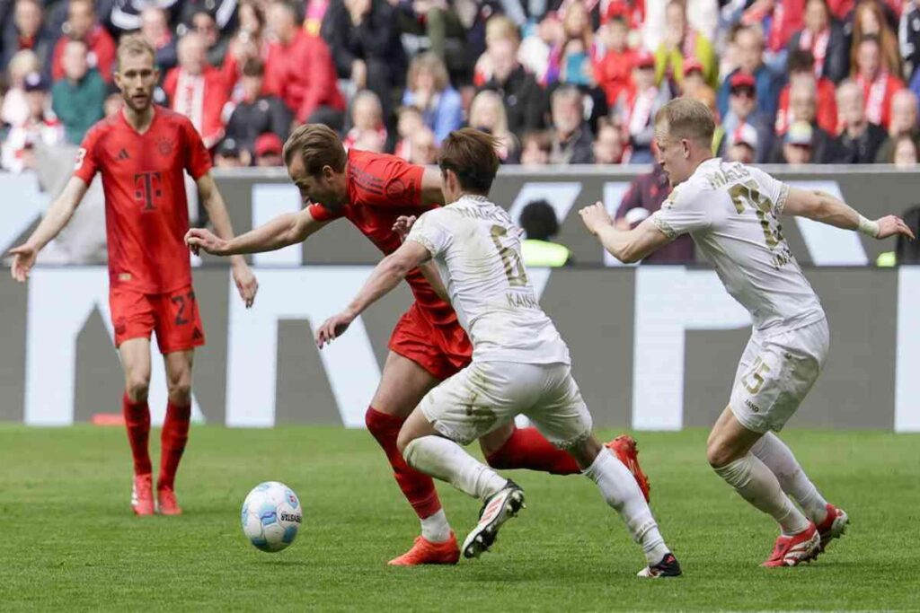 Bayern Monaco trionfa, ma la festa è rimandata