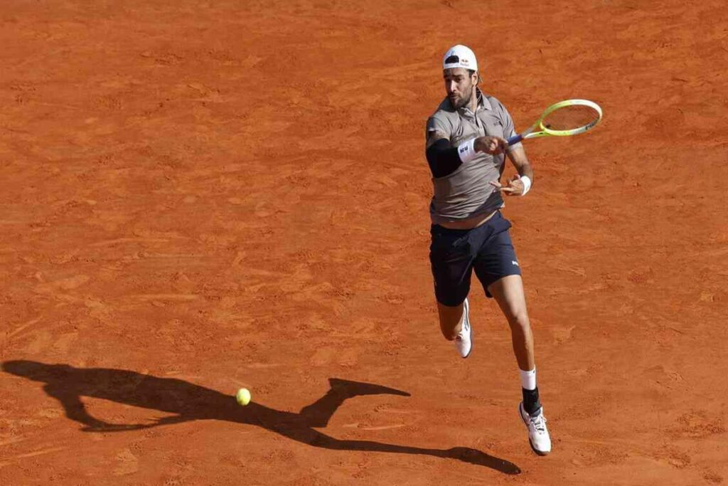 Berrettini conquista Madrid: vittoria su Giron e riscatto dai problemi fisici