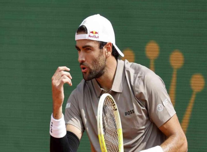Berrettini trionfa su Zverev mentre Sinner mantiene la vetta fino al rientro