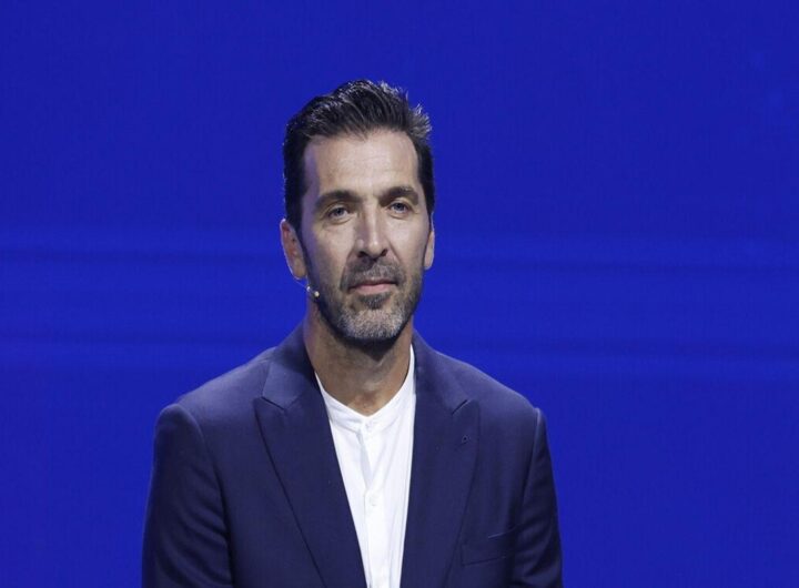 Buffon: Napoli fa un passo decisivo, ma la corsa al campionato è ancora aperta