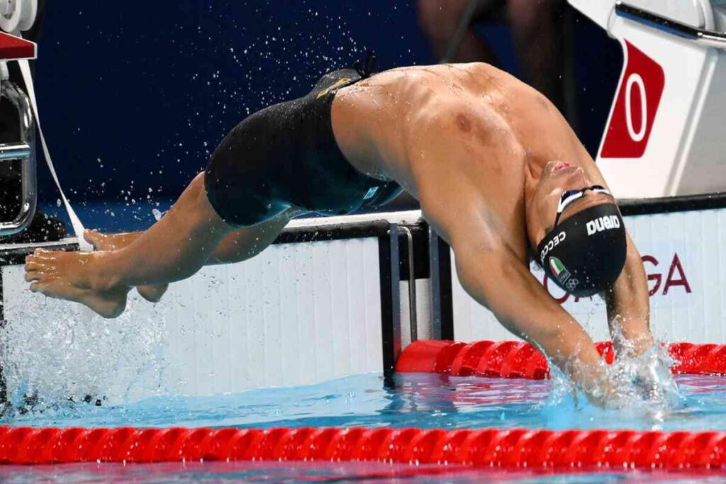 Ceccon batte il record italiano dei 200 dorso in Australia