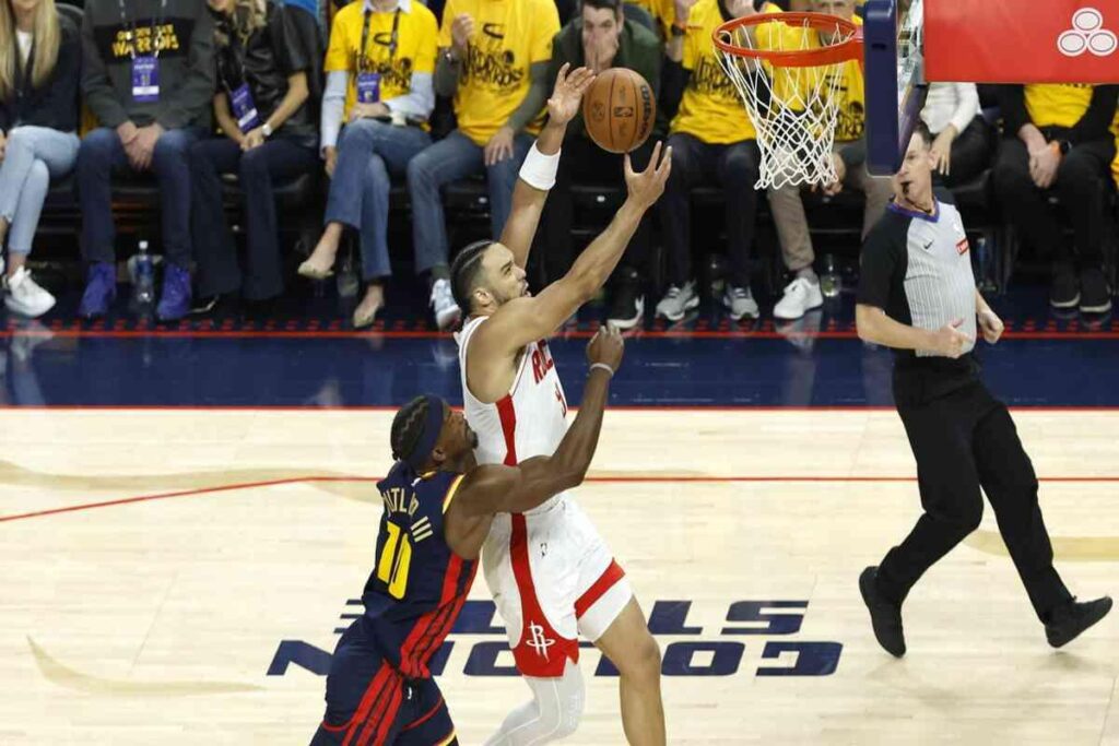 Cleveland conquista il playoff, Golden State si aggiudica gara 4 in un emozionante duello