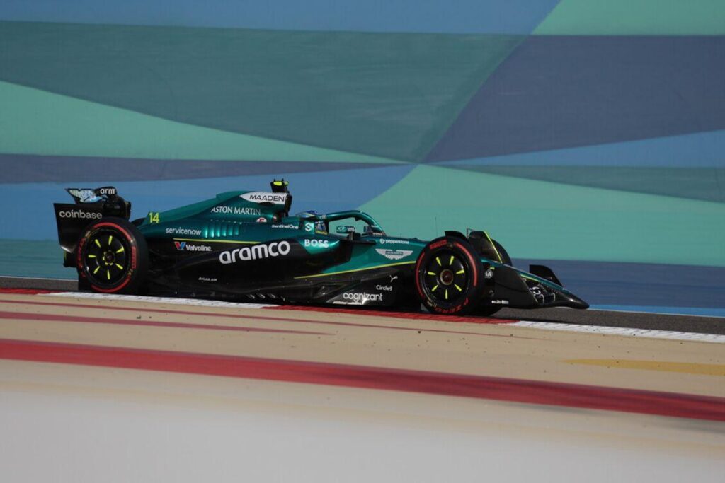 F1: il misterioso stacco del volante di Alonso, scatta l'indagine della FIA