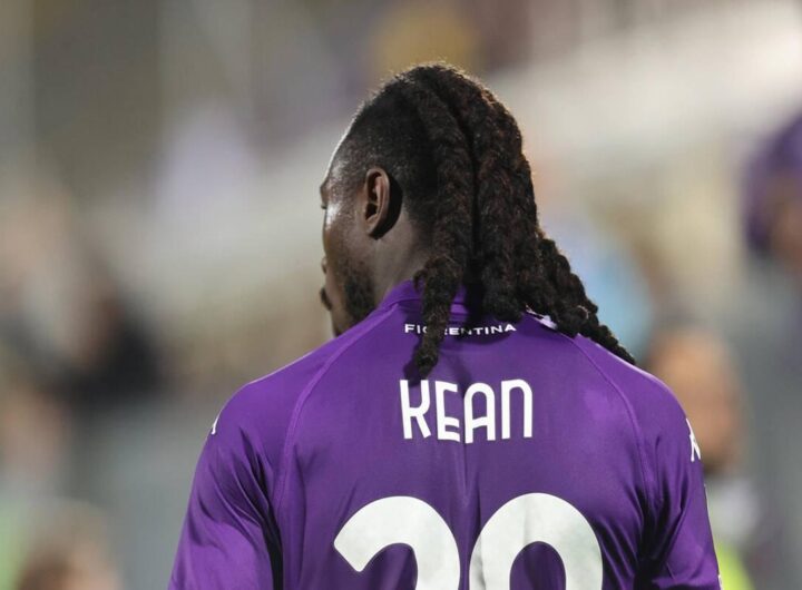 Fiorentina sorprende: Kean incluso tra i convocati per la sfida con il Siviglia