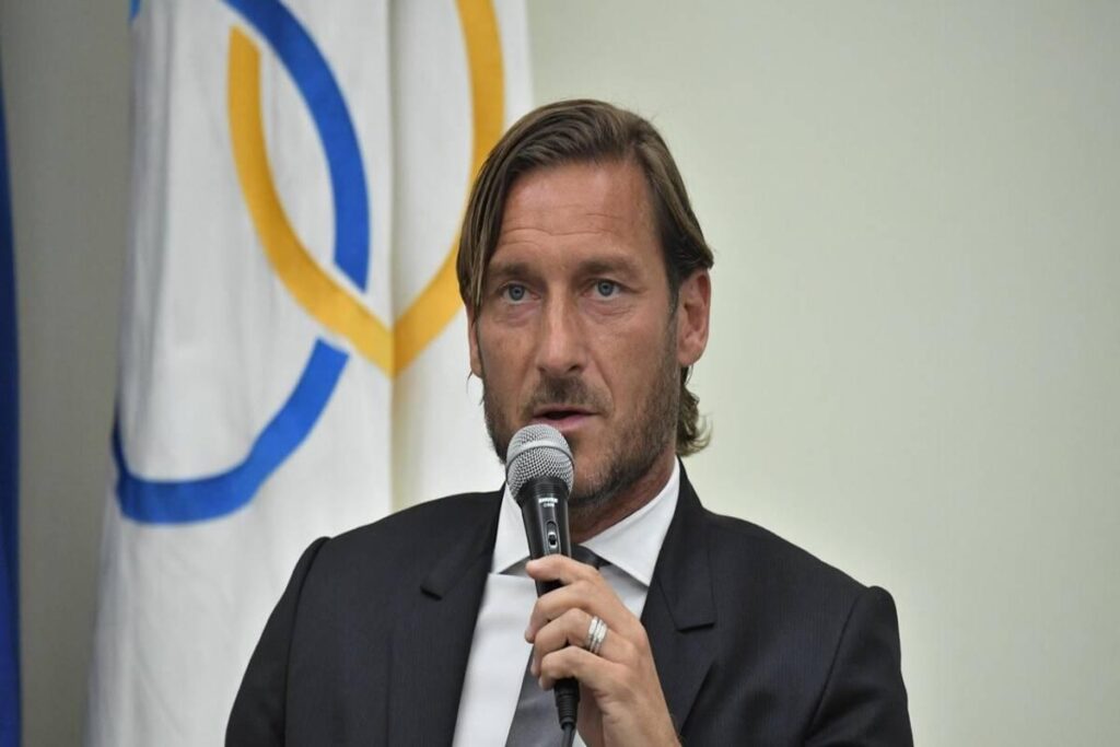 Francesco Totti ospite d'onore a Che Tempo Che Fa: cosa svelerà nel salotto di Fazio?