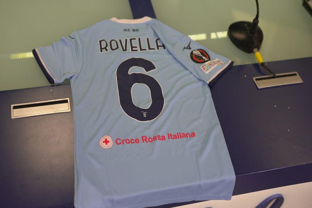Lazio e Croce Rossa: una maglia speciale per la solidarietà con il Bodo