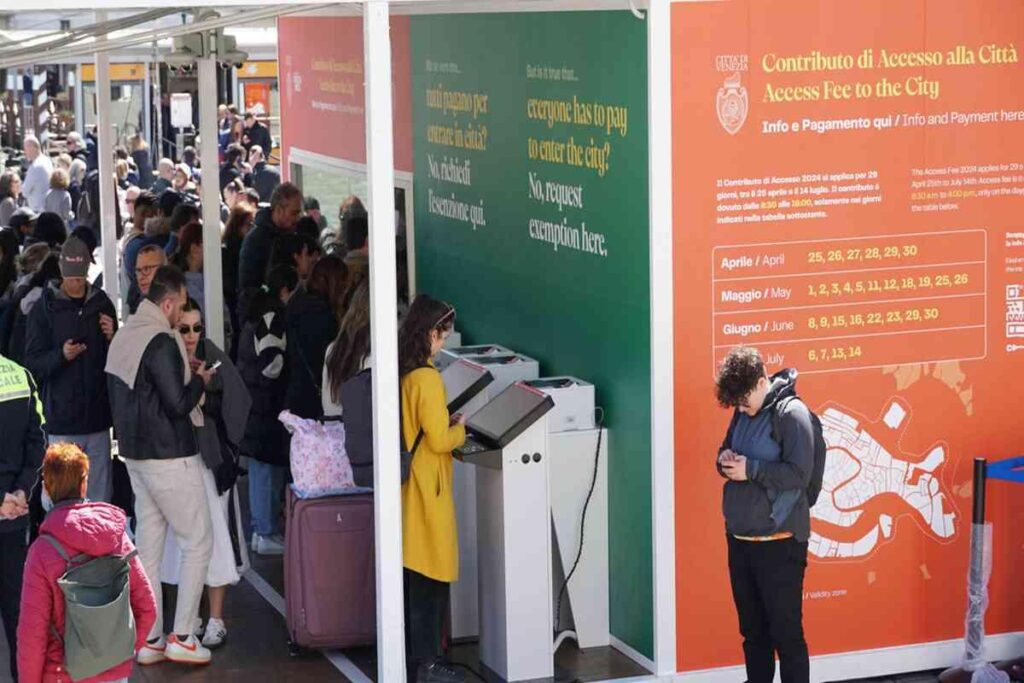 Milanisti in trasferta: il nuovo 'ticket' da pagare a Venezia