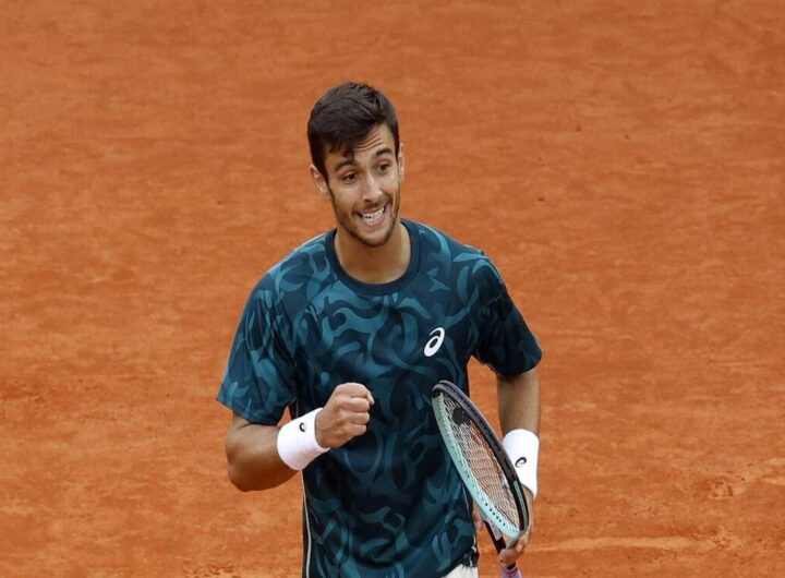 Musetti conquista la finale di Montecarlo con un'altra incredibile rimonta