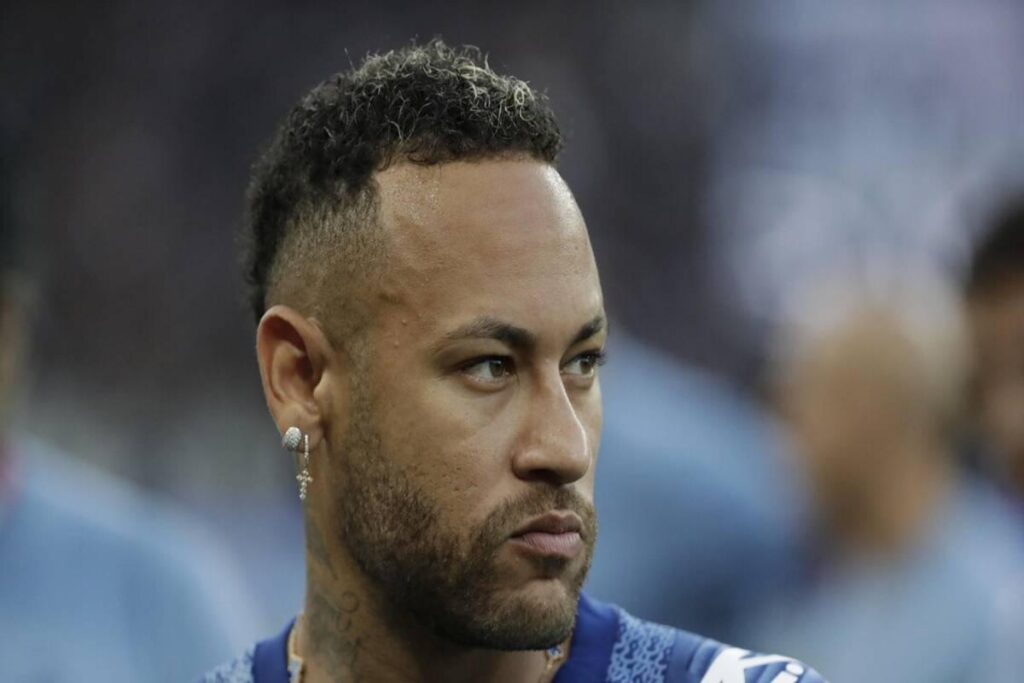 Neymar e il Santos in crisi: l'allenatore sotto accusa e licenziato