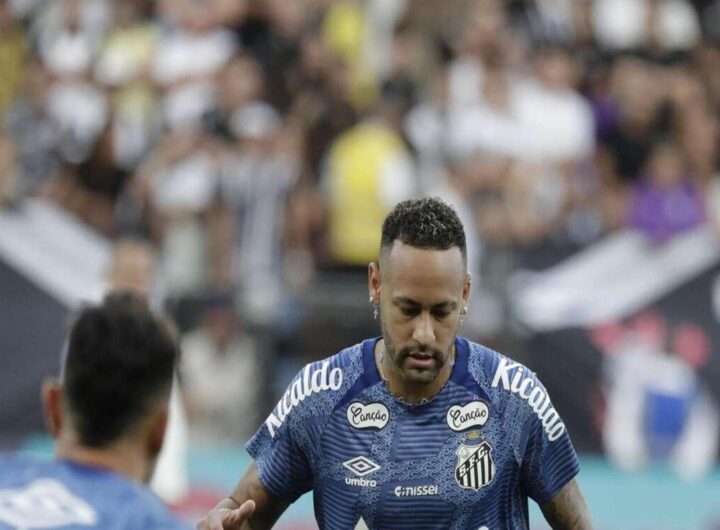 Neymar in lacrime: un nuovo infortunio ferma il campione sul campo
