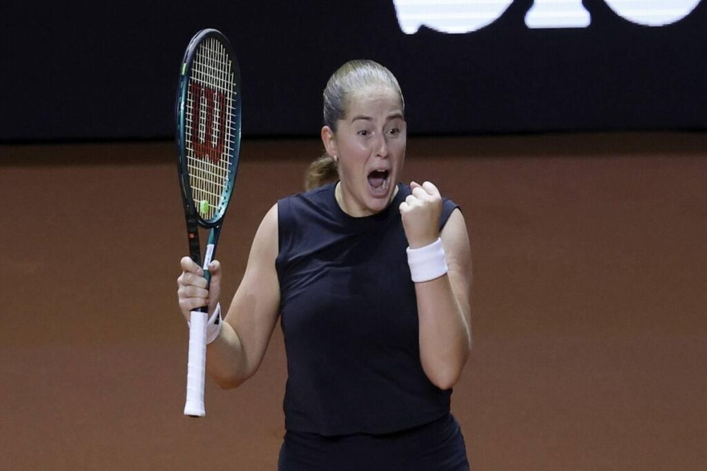 Ostapenko trionfa a Stoccarda: Sabalenka sconfitta in finale