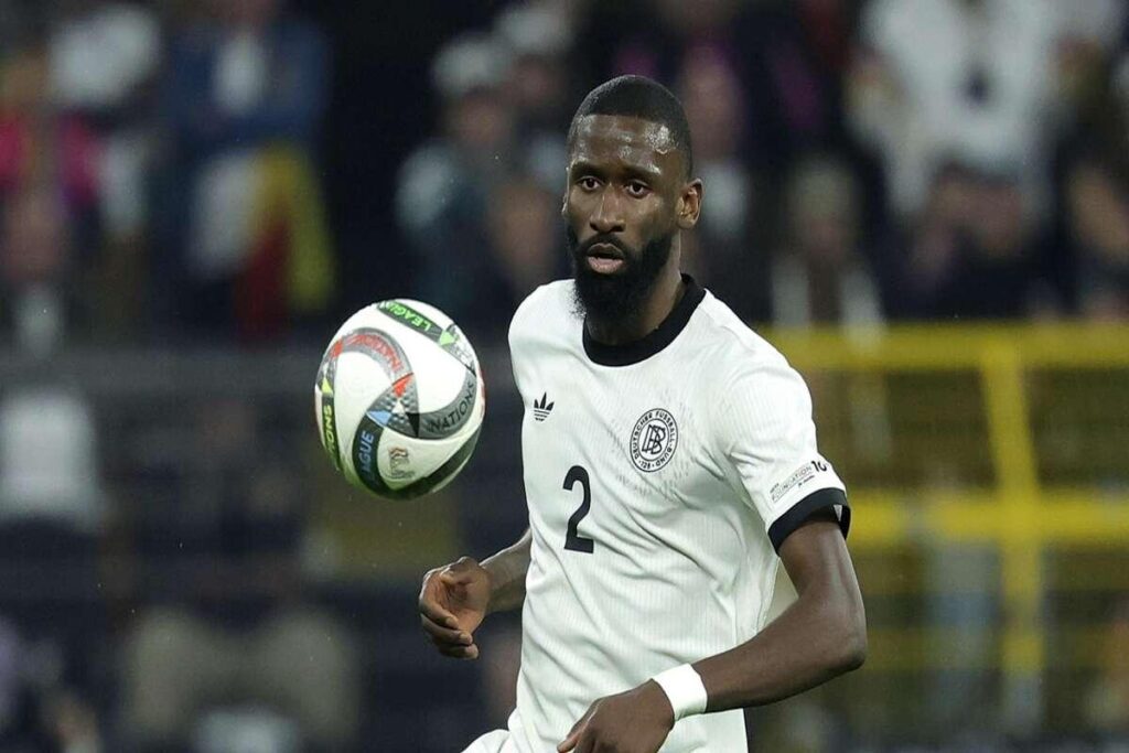 Rudiger squalificato per sei giornate: cosa significa per la Spagna nel campionato di calcio