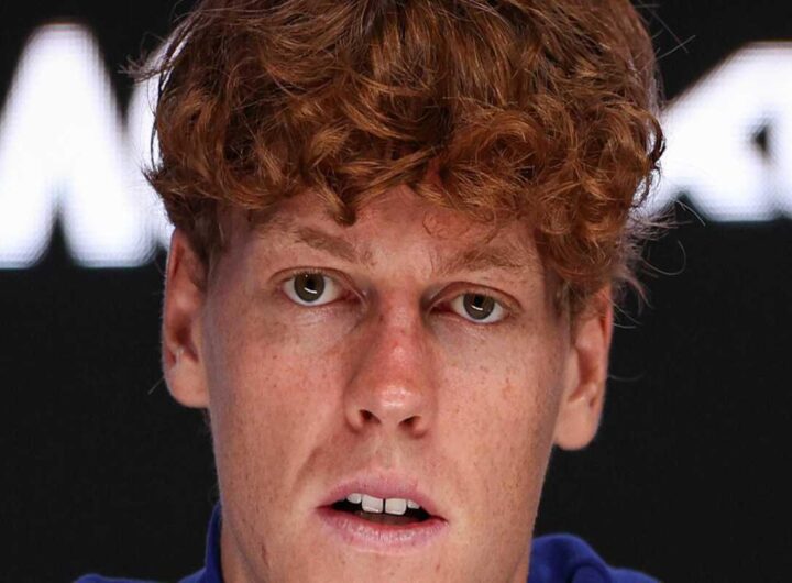 Sinner torna a Montecarlo, ma la pioggia frena il suo rientro nel tennis