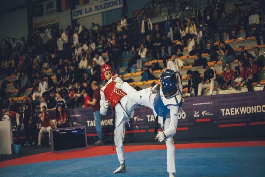 Taekwondo: la sfida delle 580 cinture nere si accende ad Arezzo