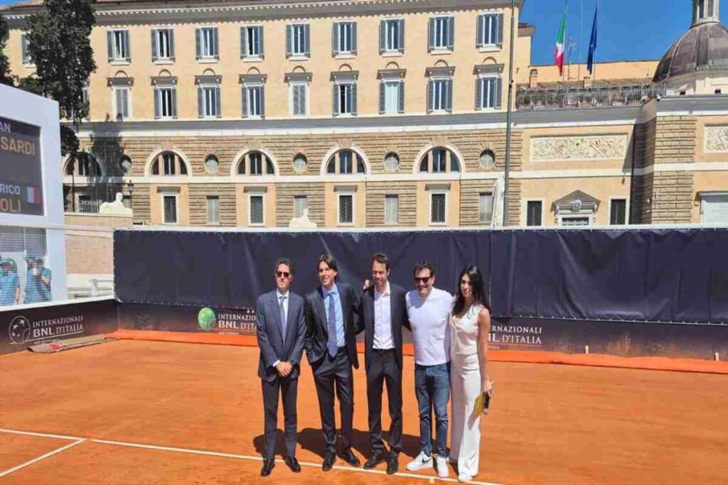 Tennis a Piazza del Popolo: il nuovo campo per il Masters di Roma è finalmente aperto