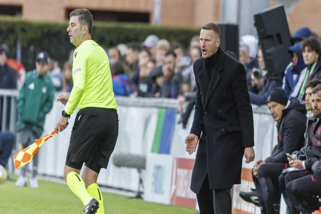 Ternana cambia ancora: Abate esonerato, Liverani torna in panchina