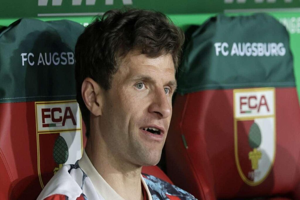 Thomas Mueller chiude un'era: addio al Bayern Monaco dopo 25 anni