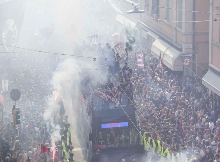 Bologna si tinge di rossoblù per la grande festa della Coppa Italia