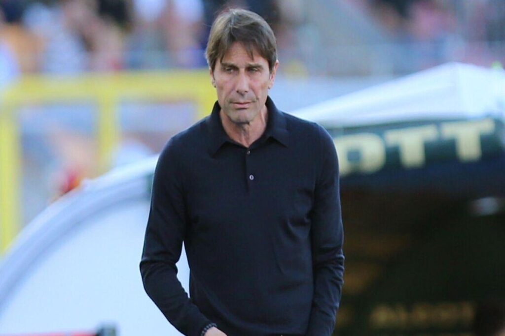 Calcio: Conte afferma che chi vince scrive la storia mentre gli altri la leggono