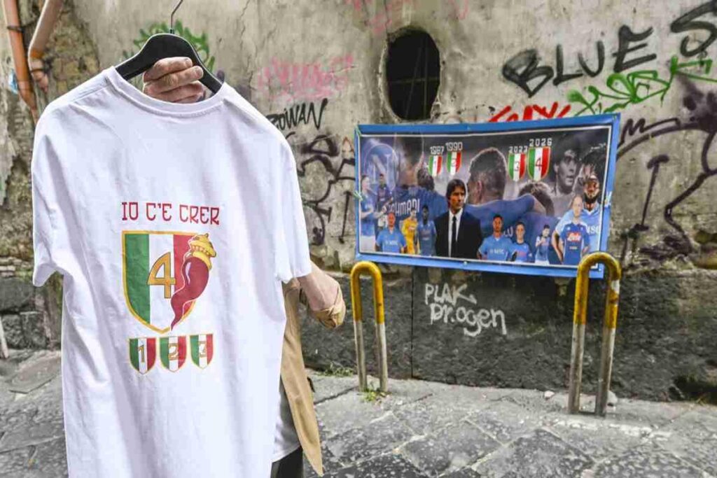 Festa scudetto a Napoli: lunedì bus scoperti sul lungomare per celebrare la vittoria