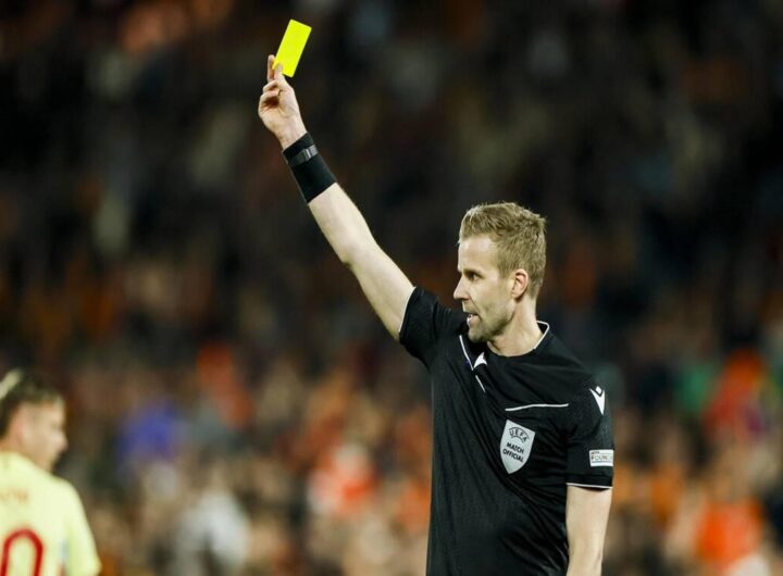 Fiorentina-Betis: l'arbitro svedese Nyberg alla prova della Conference League