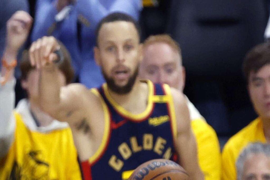 Golden State sconfigge Houston e Indiana sorprende i Cavs nel playoff NBA