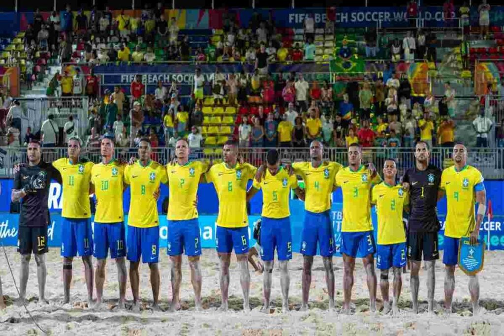 Il Brasile trionfa sull'Italia nella finale dei Mondiali di Beach Soccer: 2-1 emozionante