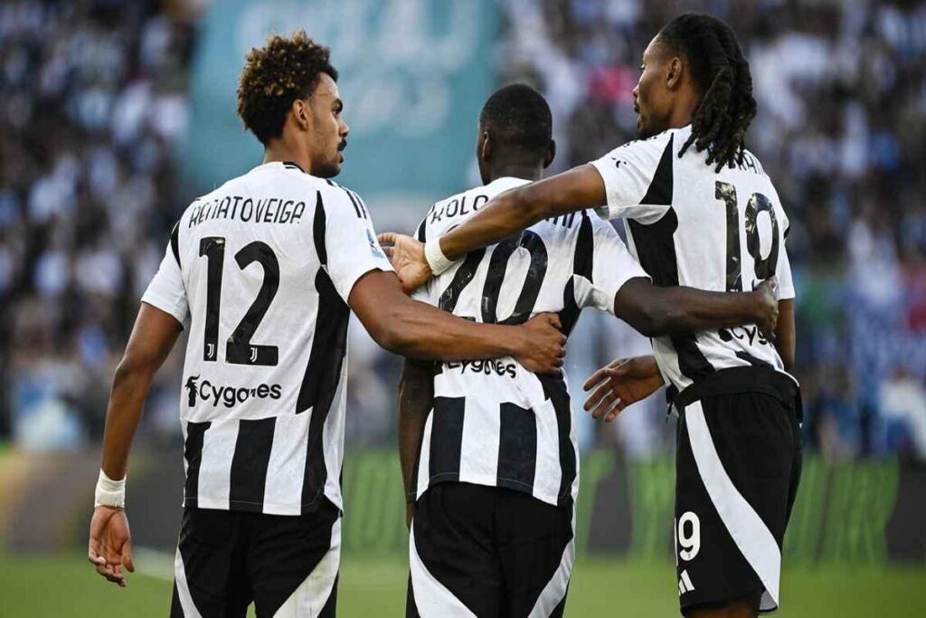 Juve: Tudor annuncia il ritorno di Veiga, McKennie e Koop in gruppo