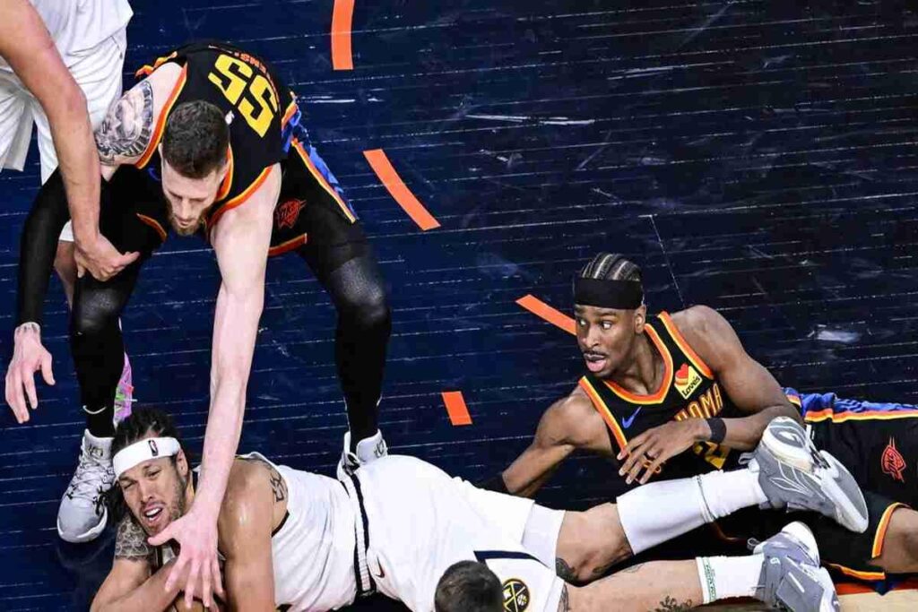 Knicks sorprendono Boston mentre Denver celebra a Oklahoma