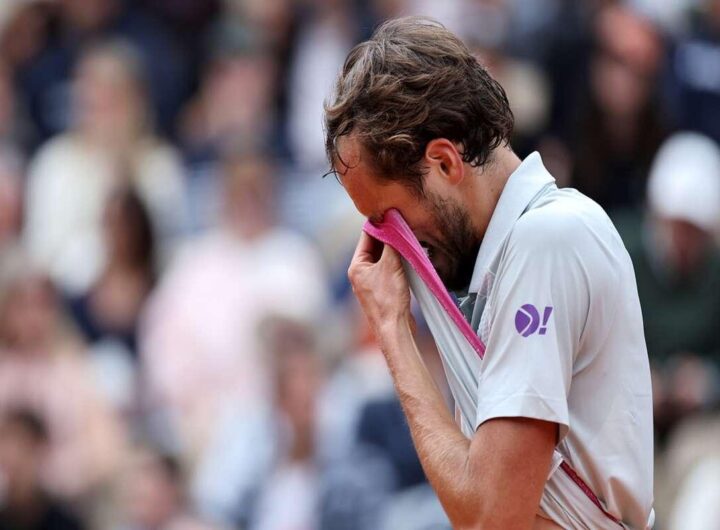 Medvedev sorprendentemente estromesso al primo turno del Roland Garros