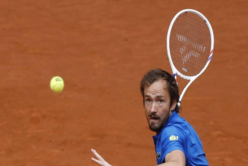 Medvedev supera Norrie e conquista il terzo turno degli Internazionali