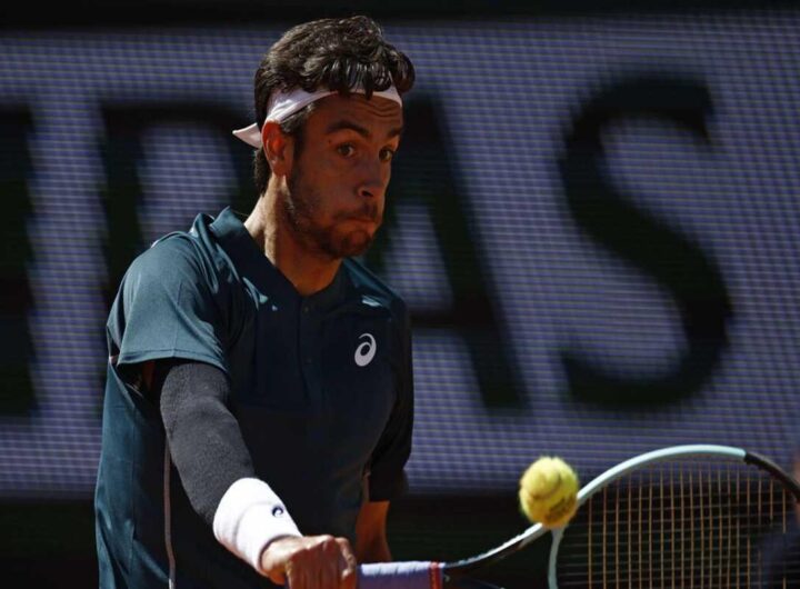 Musetti avanza agli ottavi dopo la vittoria su Navone in quattro set al Roland Garros