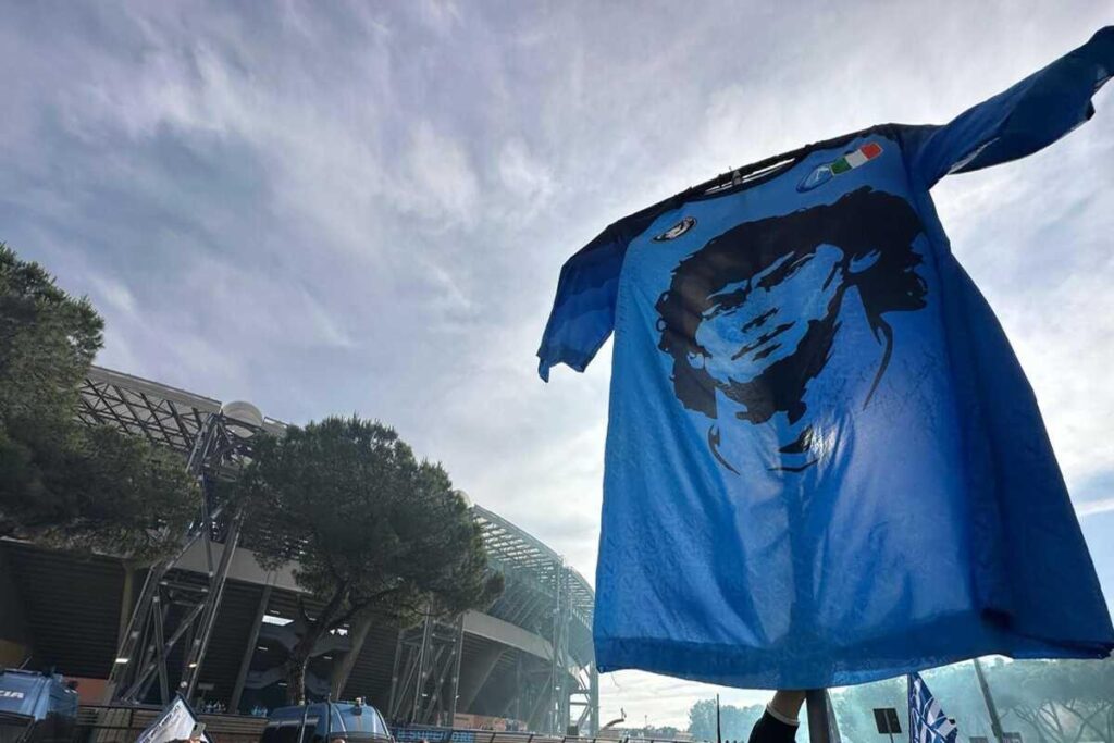 Napoli-Cagliari e Como-Inter: segui la diretta e scopri le emozioni in foto