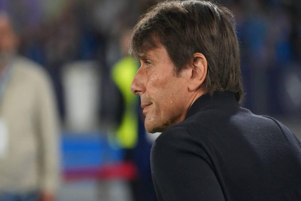 Napoli-Cagliari: segui la diretta e scopri le foto della partita di Serie A