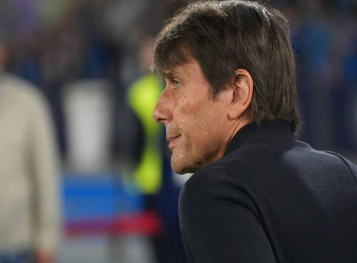 Napoli-Cagliari: segui la diretta e scopri le foto della partita di Serie A