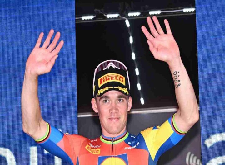 Pedersen rinnova con Lidl-Trek e punta alla vittoria al Giro