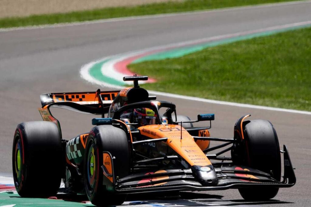 Piastri conquista la pole position a Imola con la sua McLaren