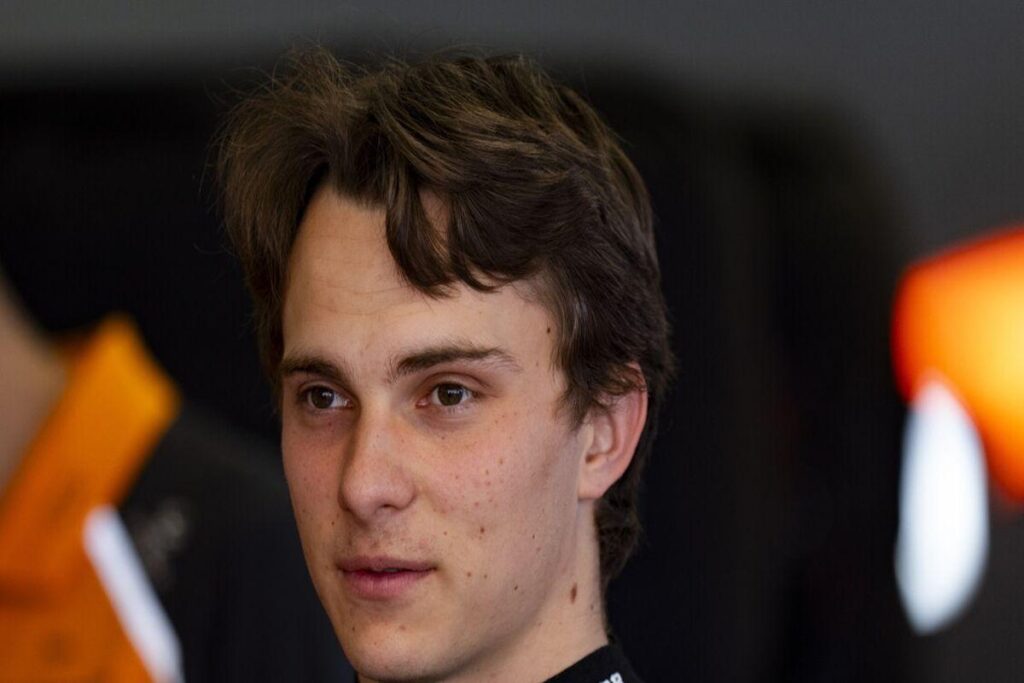 Piastri conquista la pole position nel Gran Premio di Spagna di F1