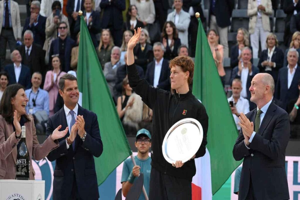 Roland Garros: Sinner sfida Zverev e Djokovic nel tabellone dei sorteggi