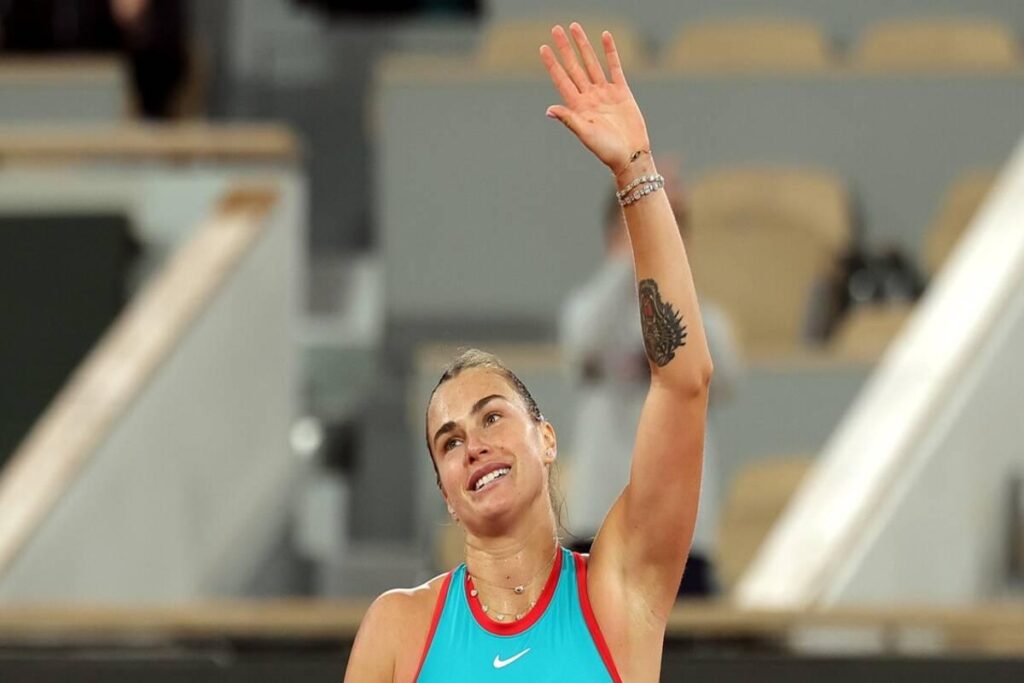Sabalenka trionfa facilmente nel suo esordio al Roland Garros