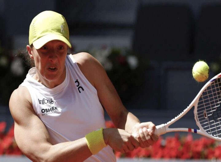 Swiatek eliminata, Collins avanza agli ottavi: colpi di scena agli Internazionali